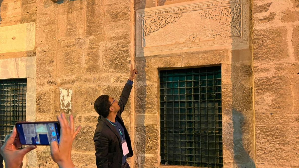 شباب صفاقس يخرج للمدينة العتيقة في المساء لتعلم التصوير الليلي والتاريخ 2 شباب صفاقس يخرج للمدينة العتيقة في المساء لتعلم التصوير الليلي والتاريخ