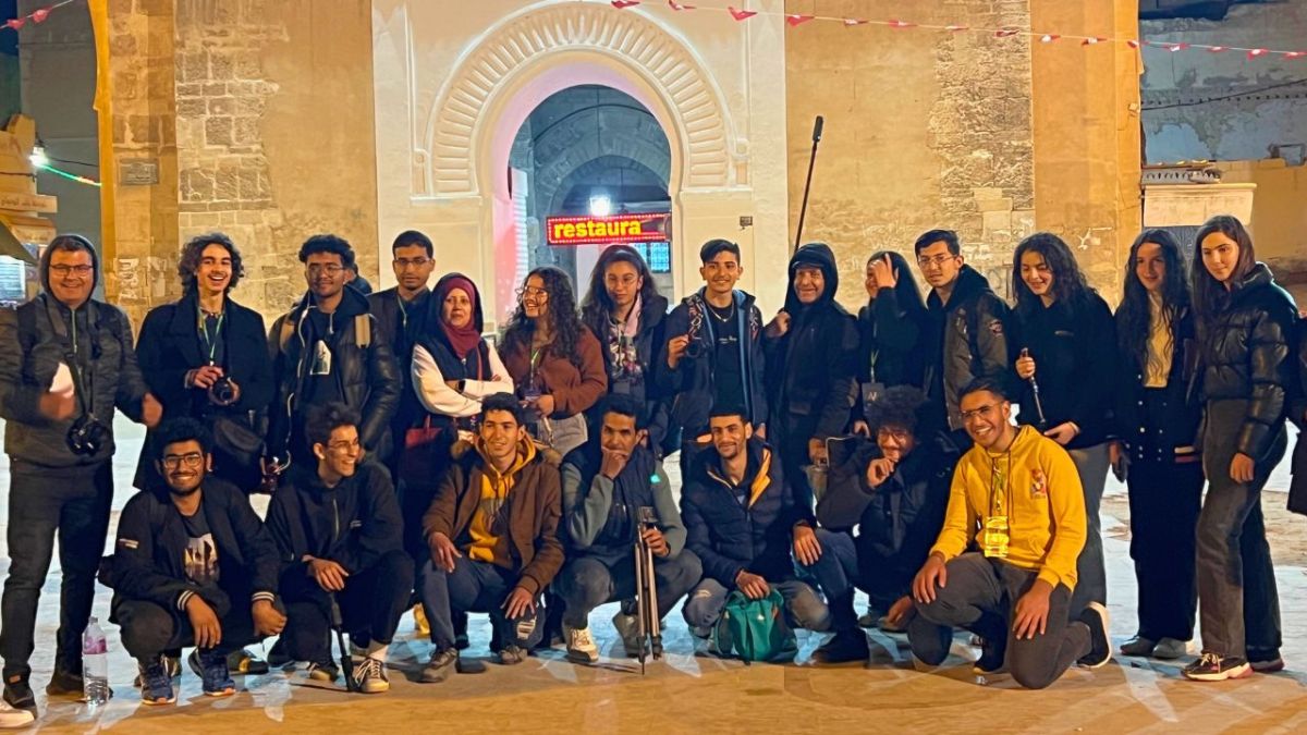 شباب صفاقس يخرج للمدينة العتيقة في المساء لتعلم التصوير الليلي والتاريخ 1 شباب صفاقس يخرج للمدينة العتيقة في المساء لتعلم التصوير الليلي والتاريخ