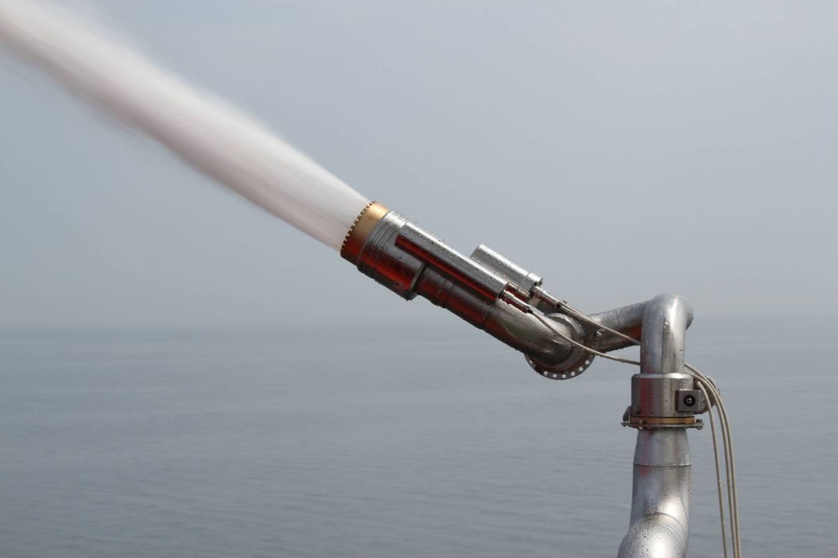 مدفع المياه