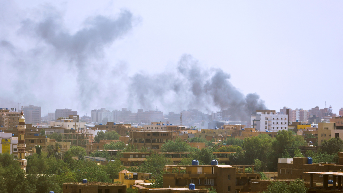 خرق للهدنة واستمرارا الاشتباكات في السودان والمواطنين تحت القصف 1 خرق للهدنة واستمرارا الاشتباكات في السودان والمواطنين تحت القصف