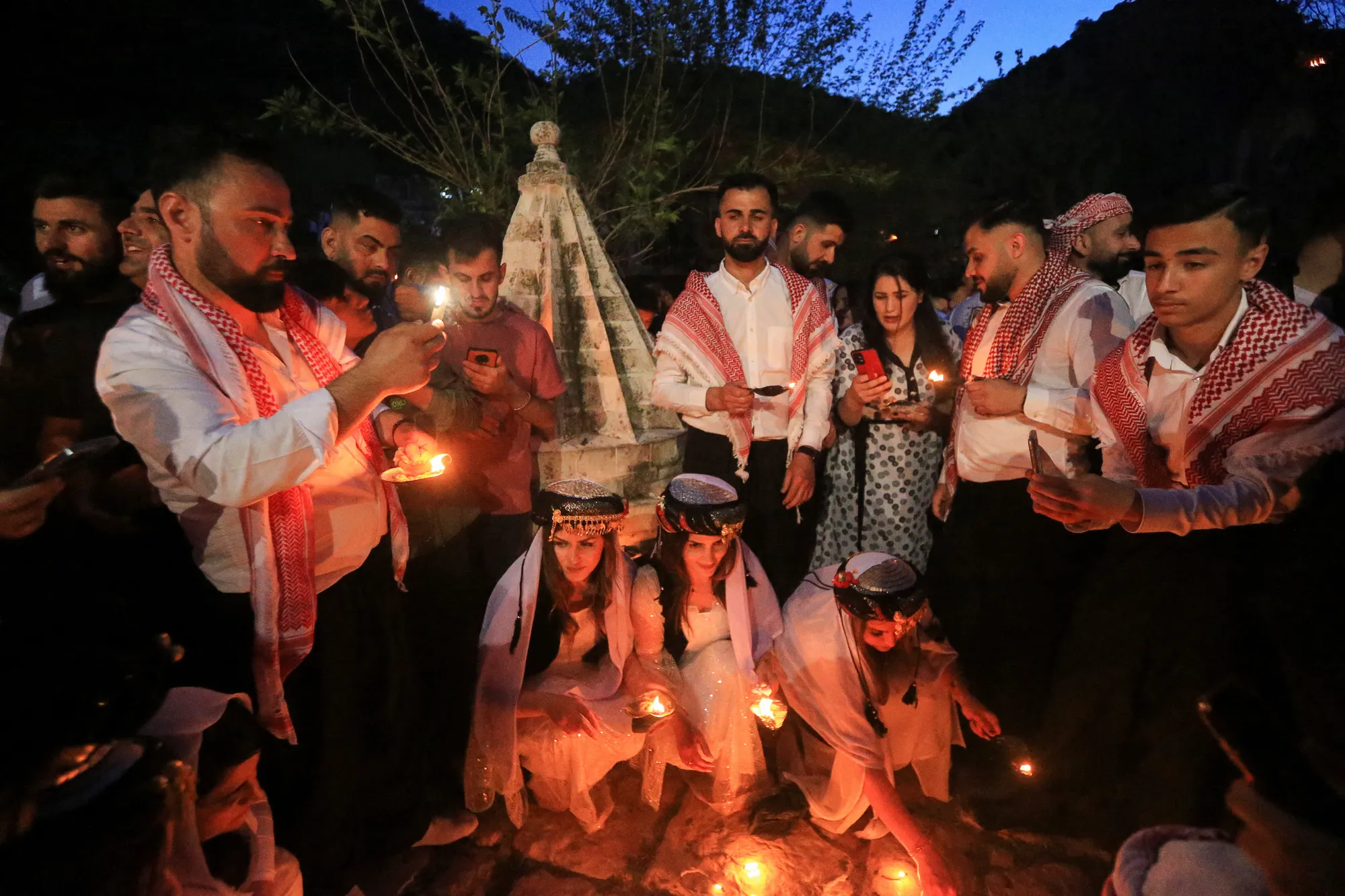 أيزيديو العراق يحتفلون بعامهم الجديد "وفي القلب غصّة"