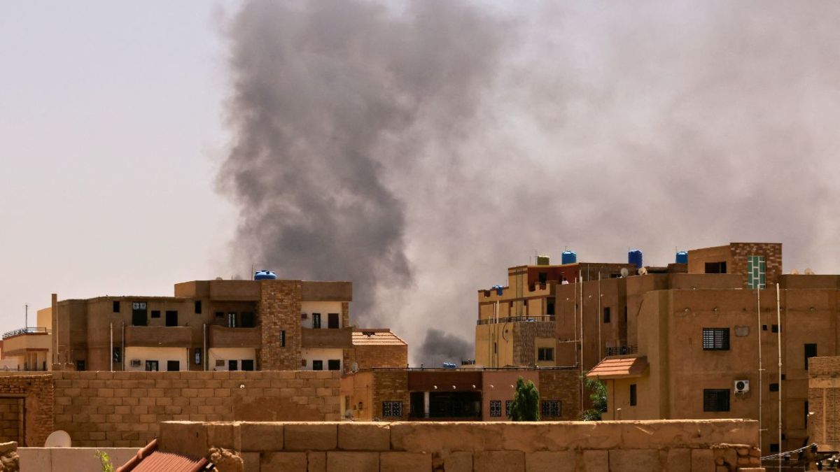 بالصور.. كيف غيّر القتال ملامح العاصمة السودانية الخرطوم؟