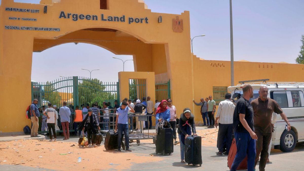 وسط استمرار الهدنة في السودان.. دول العالم تواصل إجلاء رعاياها 4 وسط استمرار الهدنة في السودان.. دول العالم تواصل إجلاء رعاياها