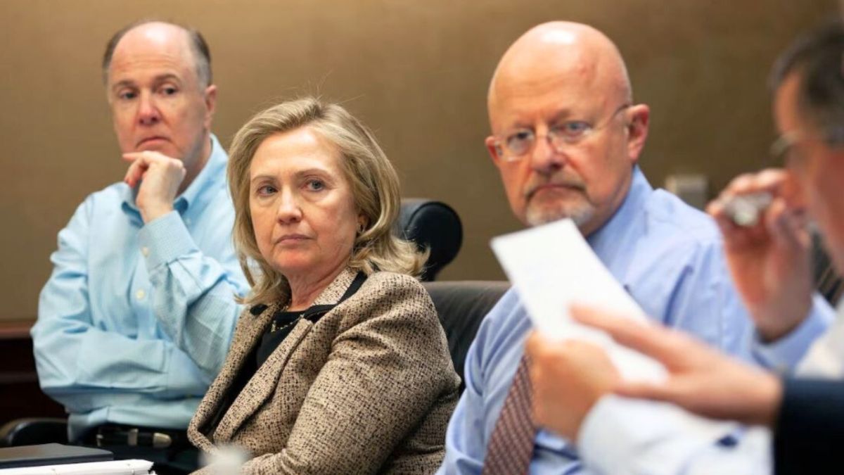 اجتماع "ميكي ماوس" وغرفة عمليات أشبه بـ"الحرب".. 900 صورة توثق لحظات ما قبل إعلان البيت الأبيض عن مقتل أسامة بن لادن