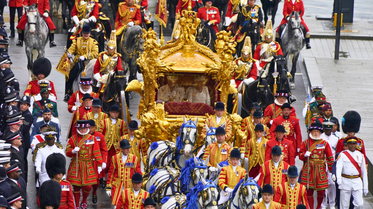 بالصور.. أبرز اللقطات في مراسم تتويج تشارلز الثالث ملكًا لبريطانيا