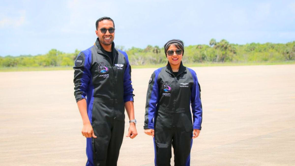 بالصور.. ريانة برناوي وعلي القرني.. رائدا الفضاء السعوديين في رحلة إلى الفضاء