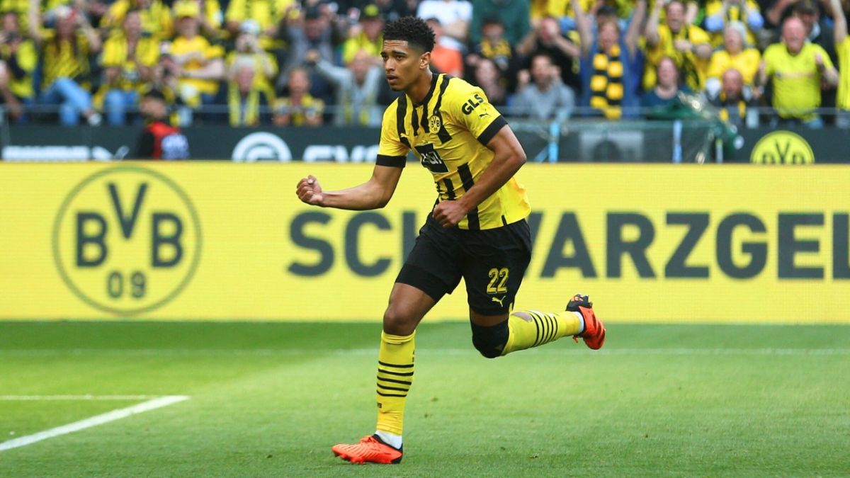 3 من برشلونةو2من باريس.. الذكاء الاصطناعي يحدد الفائز بالكرة الذهبية حتى 2032