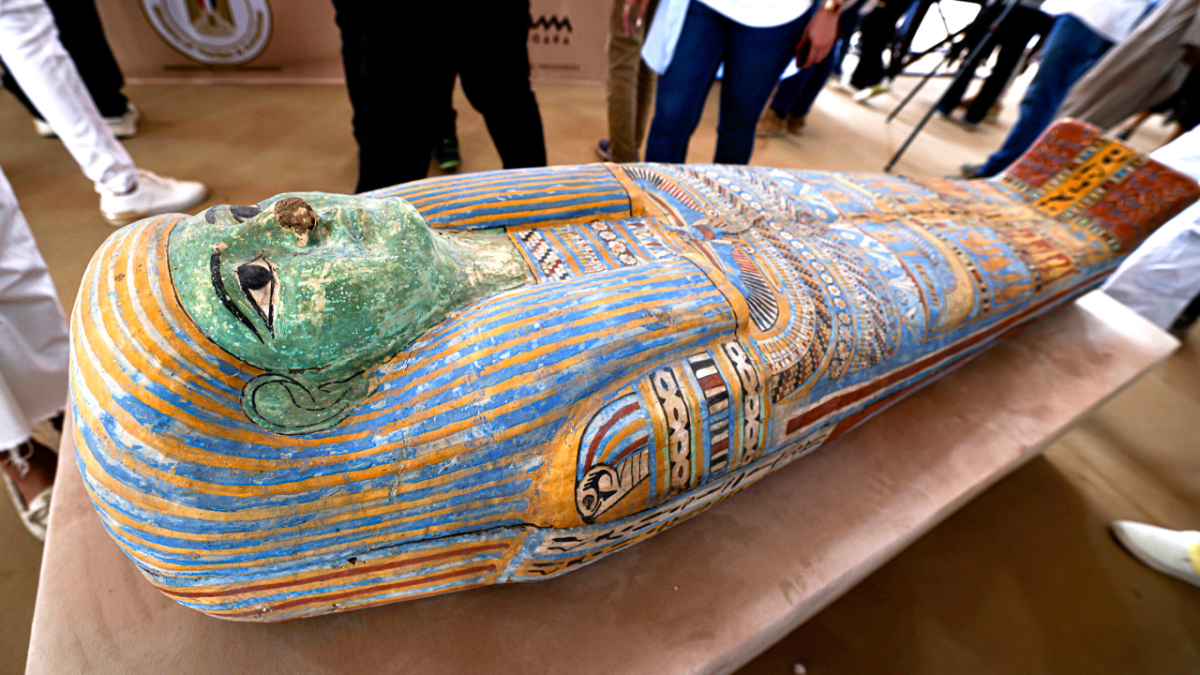 أملًا في إنعاش السياحة.. مصر تٌعلن اكتشاف أكبر ورشتَي تحنيط في جبّانة سقارة