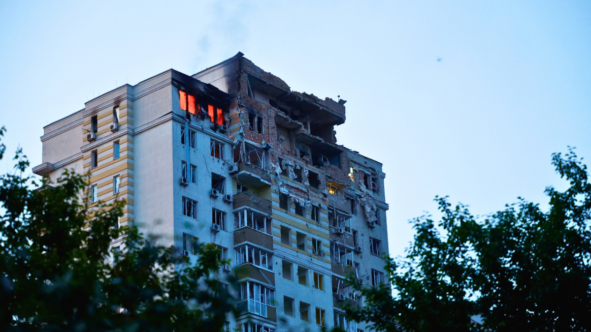 إصابة امرأة بجروح بعد ضربات روسيا على كييف