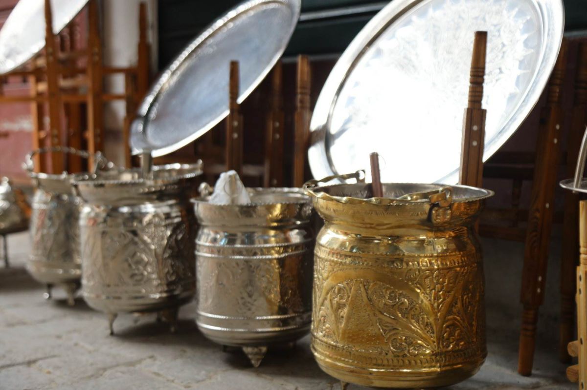 "لم نعد نتحمل".. السلع الصينية تسرق خبز حرفيي النحاس في تونس 1 "لم نعد نتحمل".. السلع الصينية تسرق خبز حرفيي النحاس في تونس