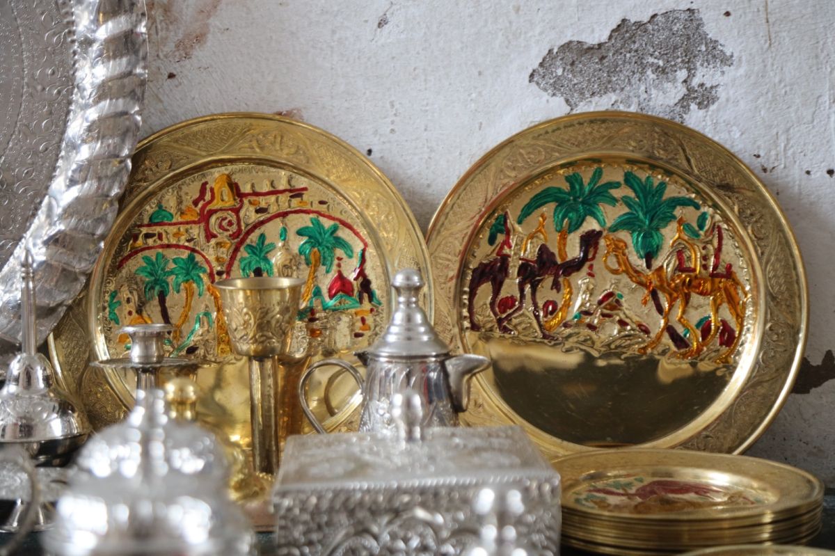 "لم نعد نتحمل".. السلع الصينية تسرق خبز حرفيي النحاس في تونس 10 "لم نعد نتحمل".. السلع الصينية تسرق خبز حرفيي النحاس في تونس