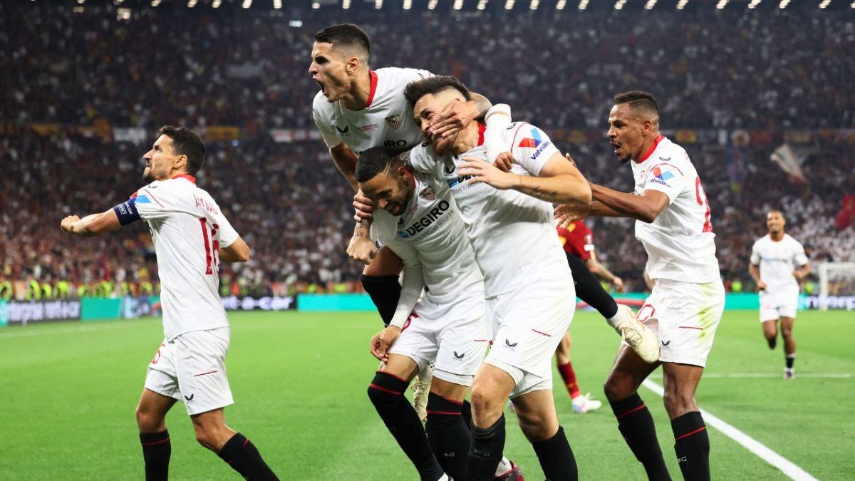 بالفيديو.. ياسين بونو يحرم مورينيو من لقب "الدوري الأوروبي"