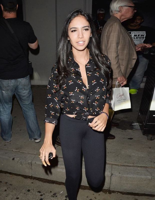 بالصور.. من هي الكويتية نور الفلاح والدة ابن آل باتشينو المنتظر؟ 3 بالصور.. من هي الكويتية نور الفلاح والدة ابن آل باتشينو المنتظر؟