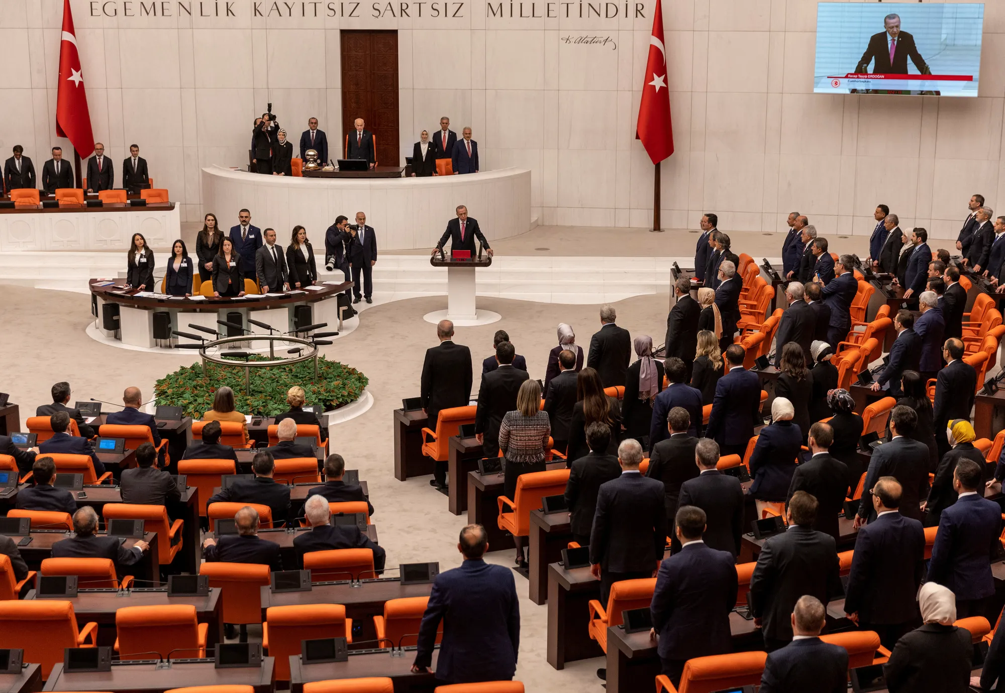 إردوغان: سنستحدث دستورًا جديدًا ونتحرر من الحالي