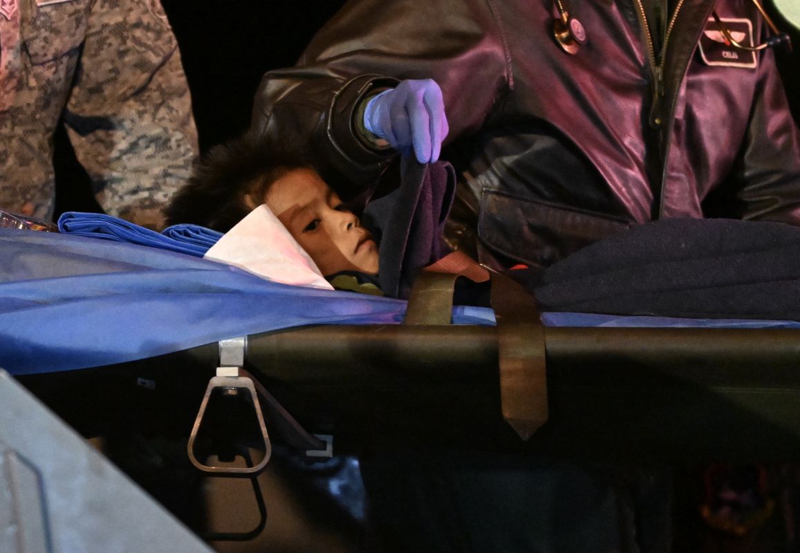 بالصور.. ما قصة إنقاذ "أطفال الغابة" بعد 40 يوماً من فقدانهم بالأمازون؟