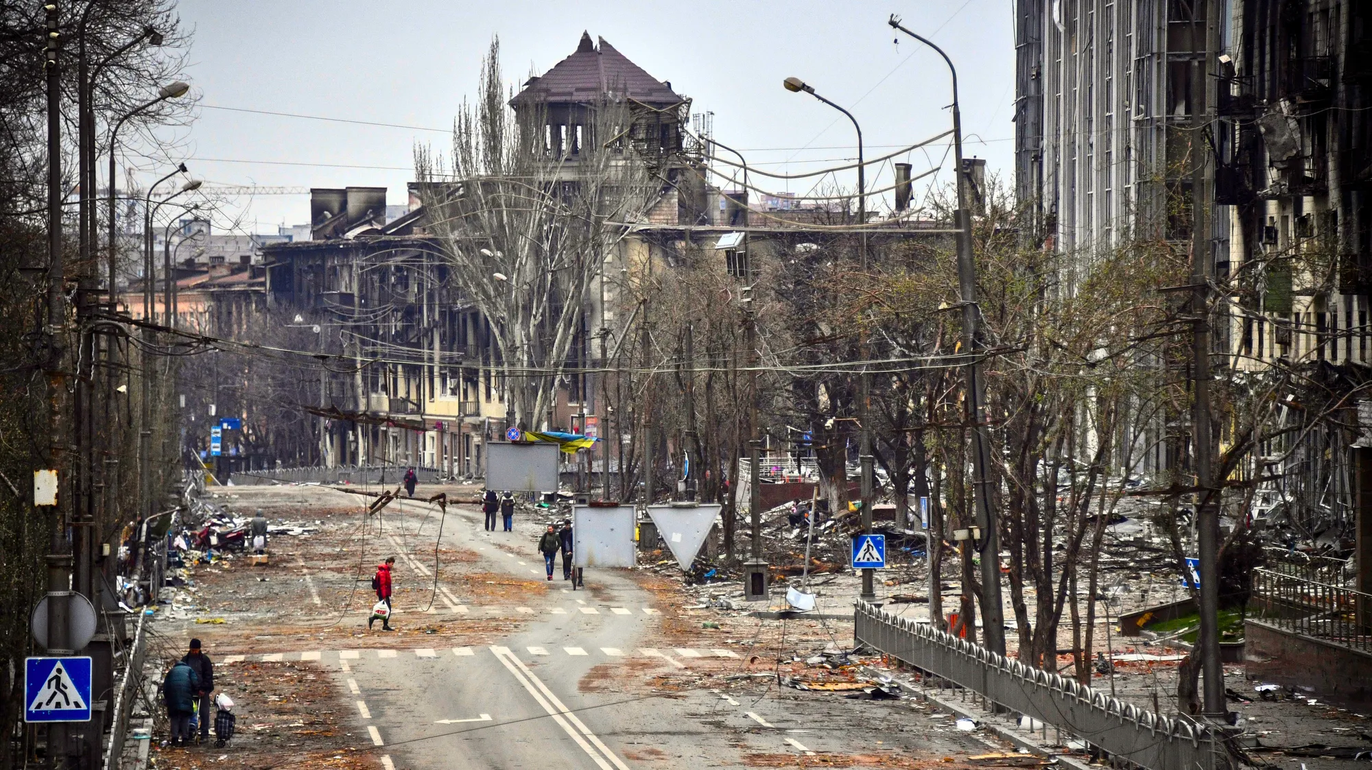 جرائم روسيا المروعة في أوكرانيا.. قصص حقيقية لقتل المدنيين واستهداف الأطفال 3 جرائم روسيا المروعة في أوكرانيا.. قصص حقيقية لقتل المدنيين واستهداف الأطفال