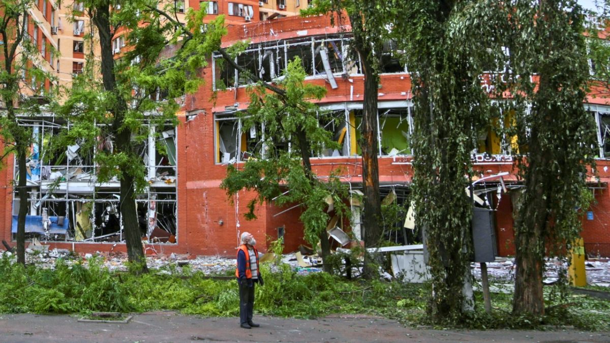 6 قتلى من المدنيين في قصف روسي على أوديسا ودونيتسك في أوكرانيا