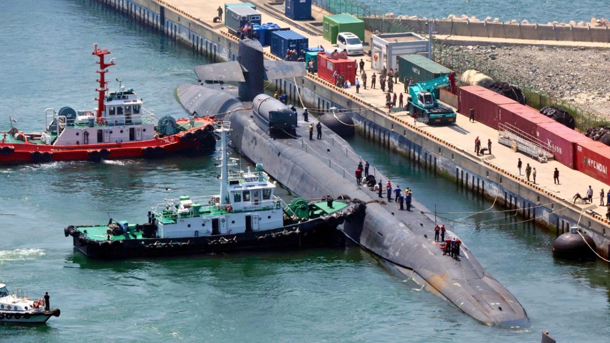 غواصة أمريكية نووية تصل كوريا الجنوبية.. ما الغاية من وجودها هناك؟
