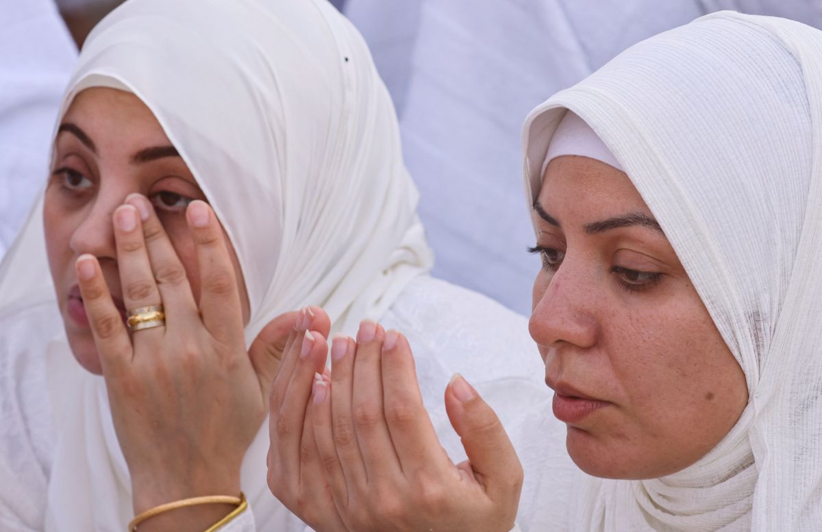 بالصور.. مشعر عرفات يستقبل حجاج بيت الله الحرام