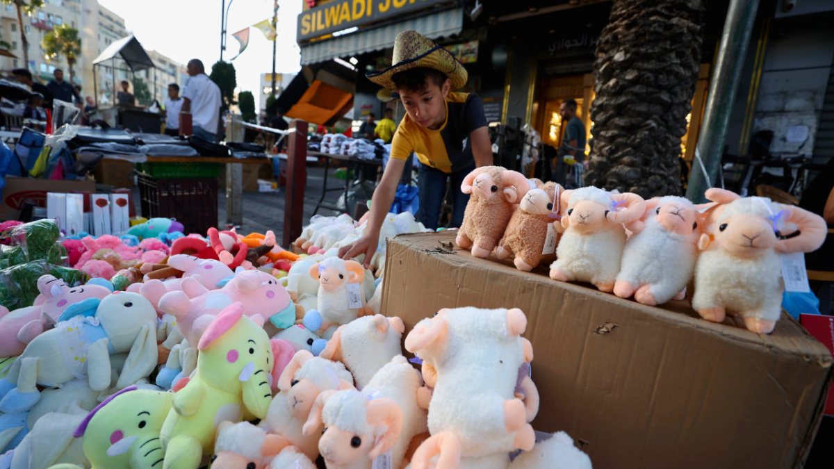 عيد الأضحى يلون العالم بالبهجة والسعادة 2 بهجة العيد تلون شوارع العالم