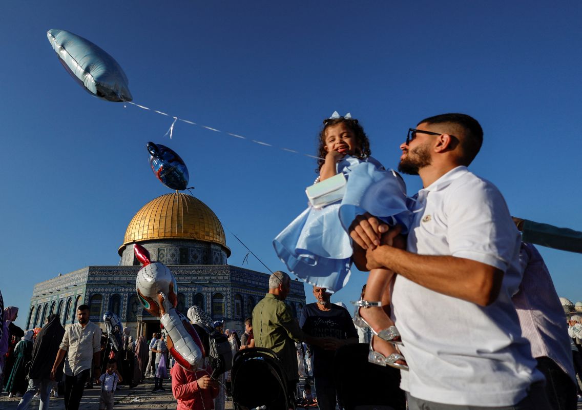 بالصور.. المسلمون حول العالم يحتفلون بعيد الأضحى