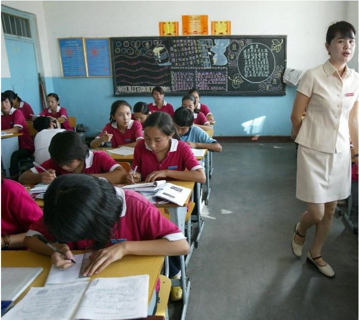 أطفال الإيغور في شينجيانغ بين خيارين.. غسل الأدمغة والغرف السوداء