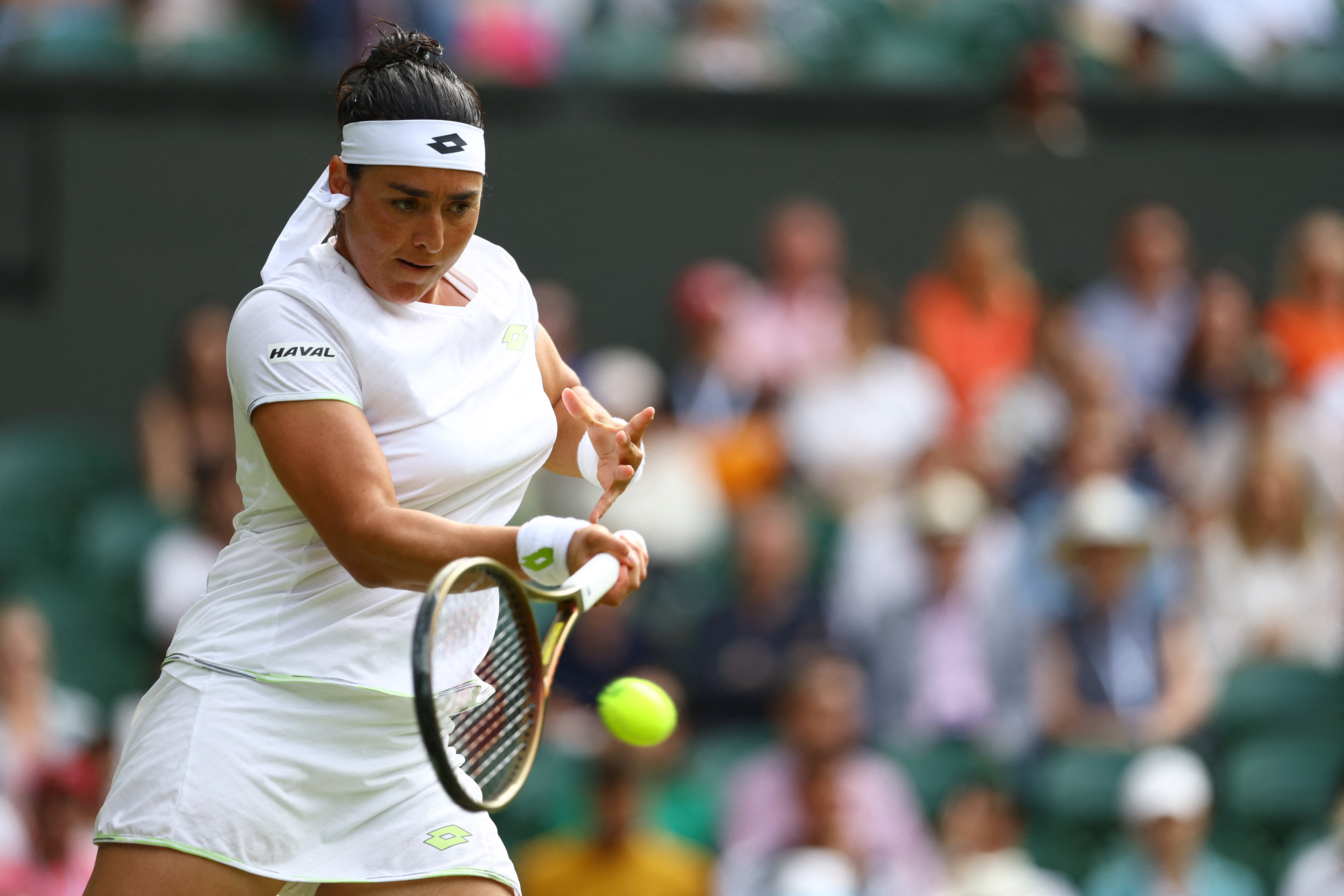 بالصور.. أنس جابر تسحق كفيتوفا في ويمبلدون وتستعد لـ"الثأر"