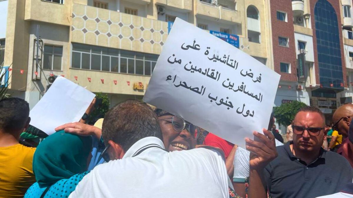 "نشعر بالخوف وتعرضنا للإهانة".. تونسيون من ذوي البشرة السمراء لـ"أخبار الآن"