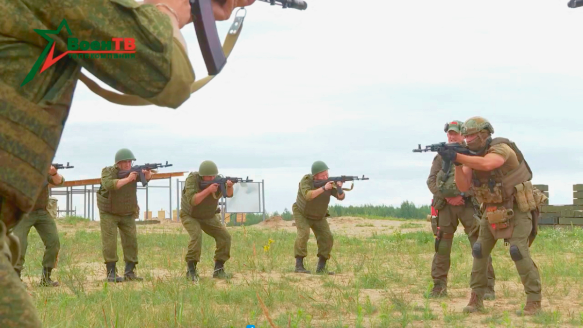 ماذا يفعل مقاتلو فاغنر في بيلاروسيا الآن؟ وزارة دفاع مينسك تكشف الأمر 1 ماذا يفعل مقاتلو فاغنر في بيلاروسيا الآن؟ وزارة دفاع مينسك تكشف الأمر