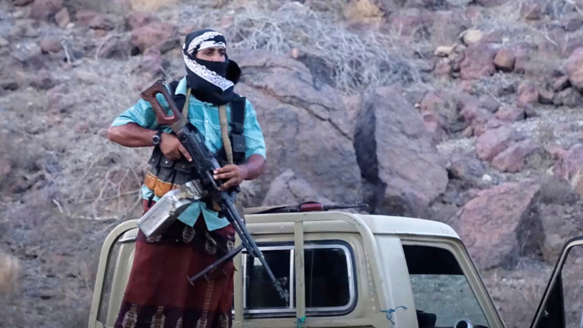 القاعدة في اليمن تنشر صور عناصرها المشاركين في هجوم شبوة الأخير