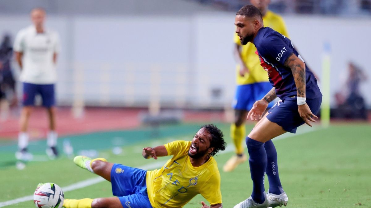 بالصور.. أبرز لقطات مباراة النجوم بين النصر السعودي وباريس سان جيرمان 3 مباراة النصر وباريس سان جيرمان.. كيف انتهى لقاء النجوم في اليابان؟