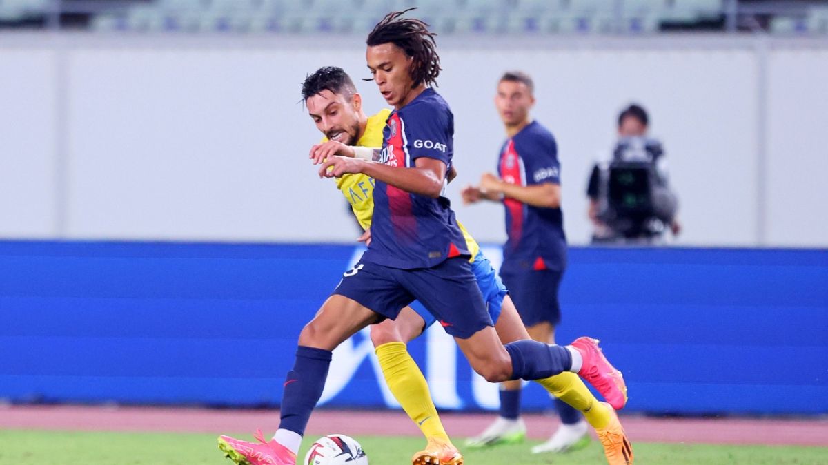 بالصور.. أبرز لقطات مباراة النجوم بين النصر السعودي وباريس سان جيرمان 4 مباراة النصر وباريس سان جيرمان.. كيف انتهى لقاء النجوم في اليابان؟