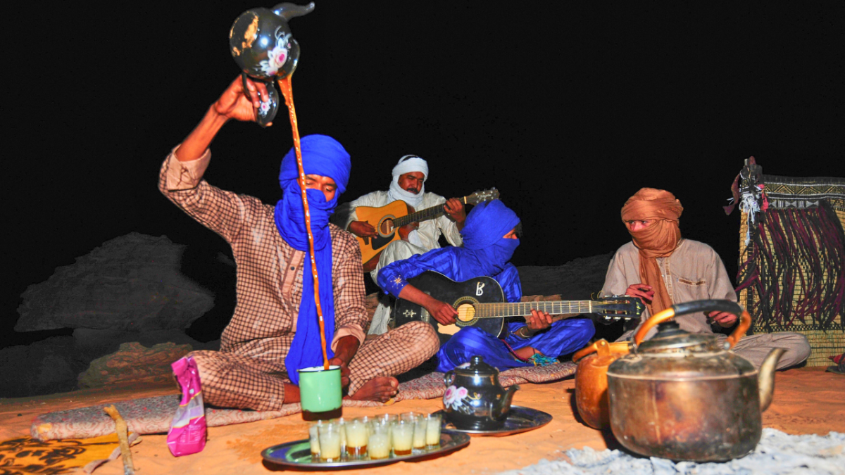 بالصور | يحتفل به طوارق الصحراء.. تعرف على مهرجان السبيبة التقليدي في الجزائر 7 بالصور | يحتفل به طوارق الصحراء.. تعرف على مهرجان السبيبة التقليدي في الجزائر