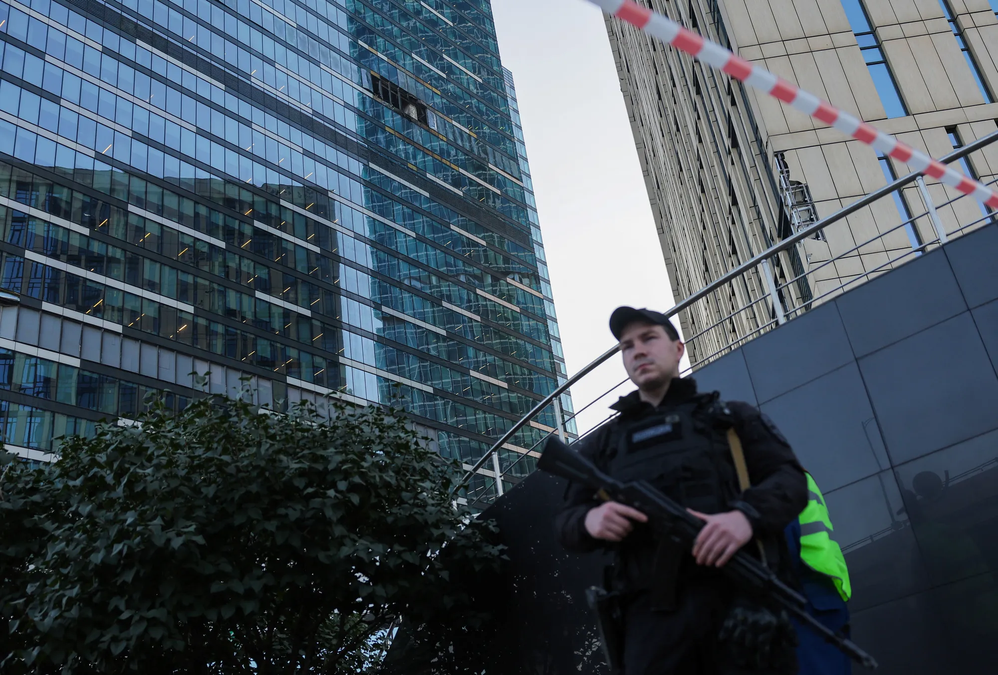 هجوم بطائرات مسيرة يستهدف موسكو وأنباء عن إغلاق مطار دولي