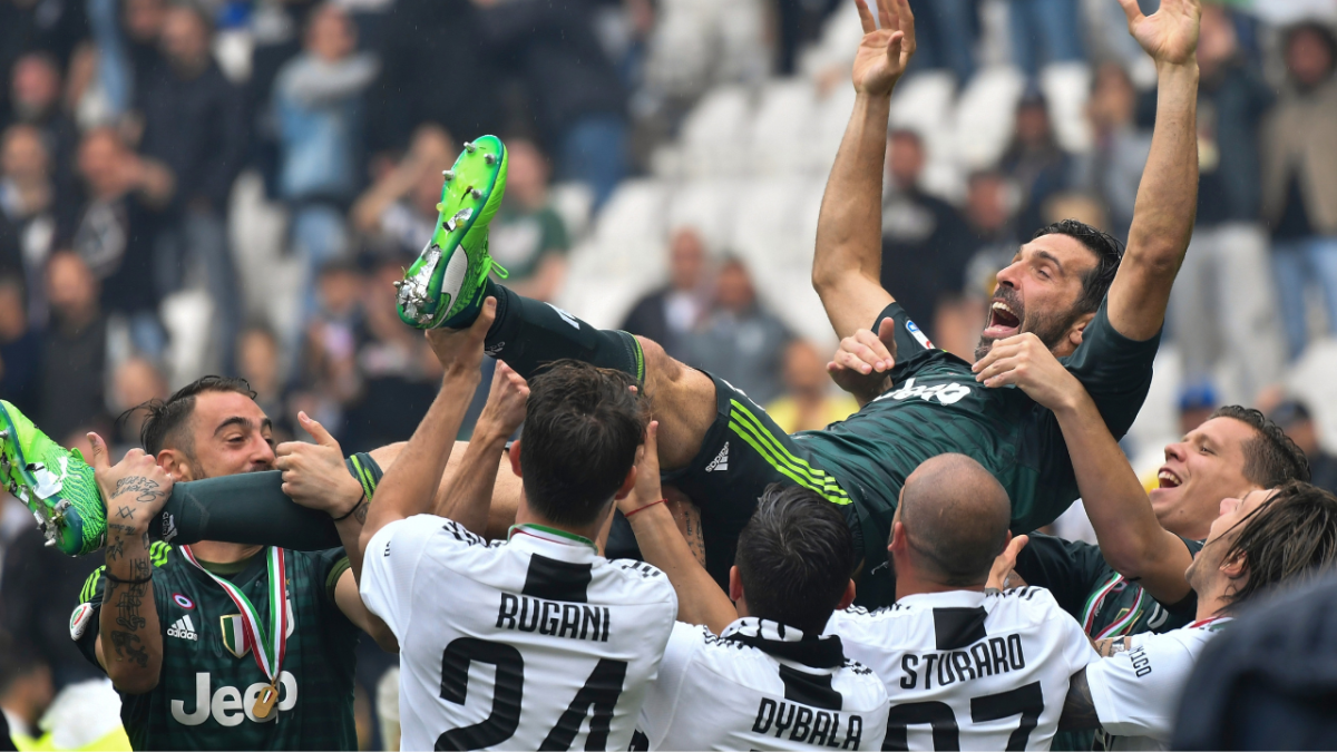 بوفون يعلّق قفازيه.. محطات هامة في مسيرة الأسطورة