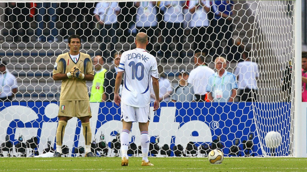 بوفون يعلّق قفازيه.. محطات هامة في مسيرة الأسطورة