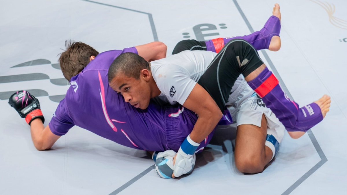 بطولة العالم للفنون القتالية تواصل منافساتها في أبوظبي