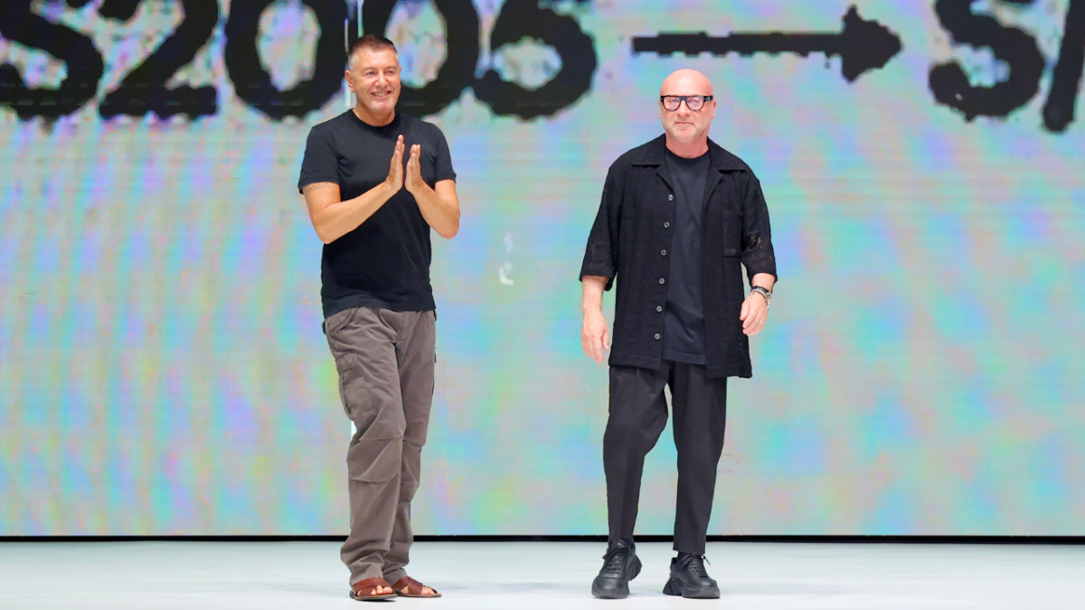 من هم أهم المؤثرين في عالم تصميم الأزياء عبر التاريخ؟