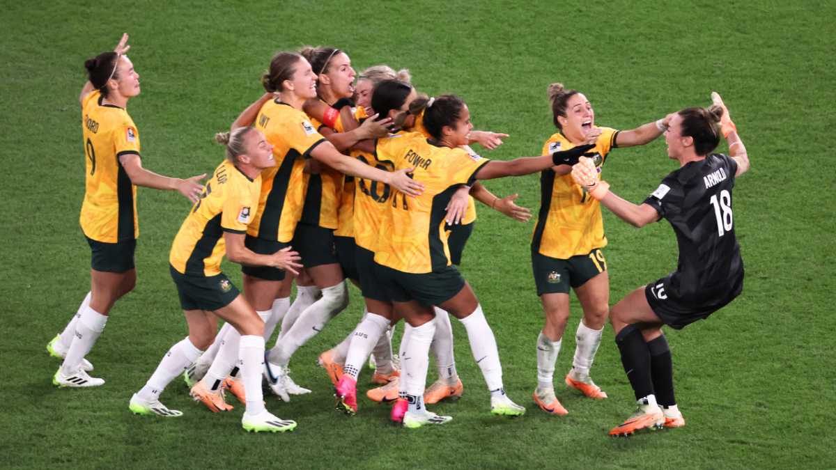 للمرة الأولى.. أستراليا تهزم فرنسا بركلات الترجيح وتبلغ نصف النهائي