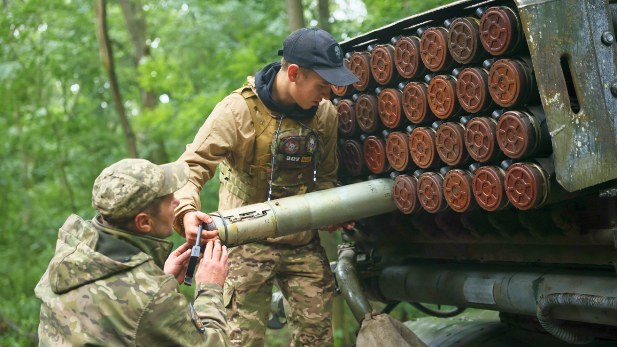 مع إمدادها بالأسلحة الحديثة.. لماذا تفضل أوكرانيا الراجمة "الجدة"؟ 2 مع إمدادها بالأسلحة الحديثة.. لماذا تفضل أوكرانيا الراجمة "الجدة"؟