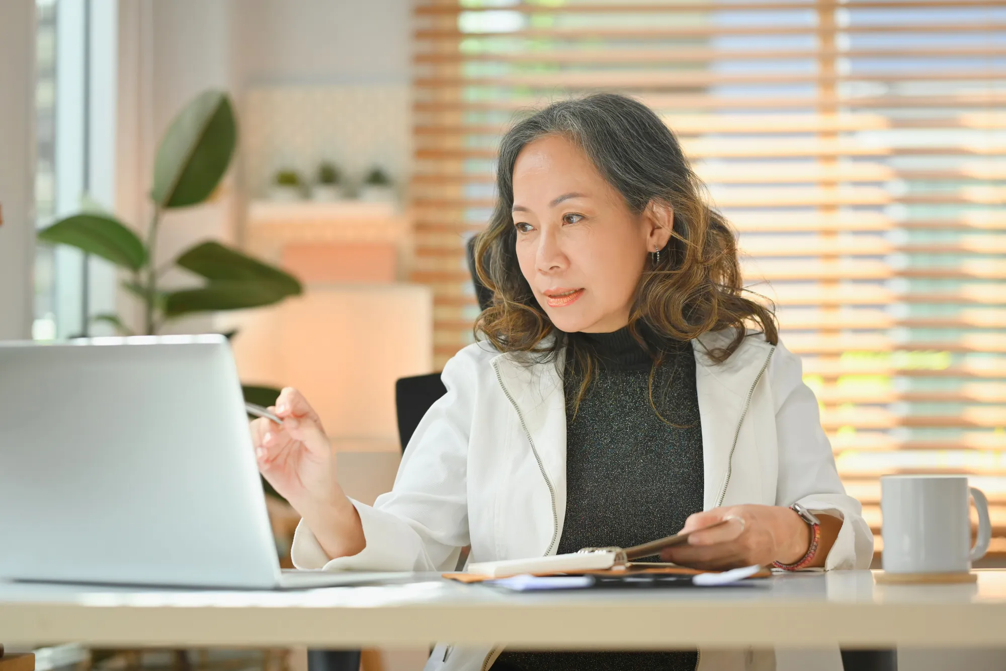 العمل الحر والوظيفة التقليدية.. ما هما وما الفارق بينهما؟