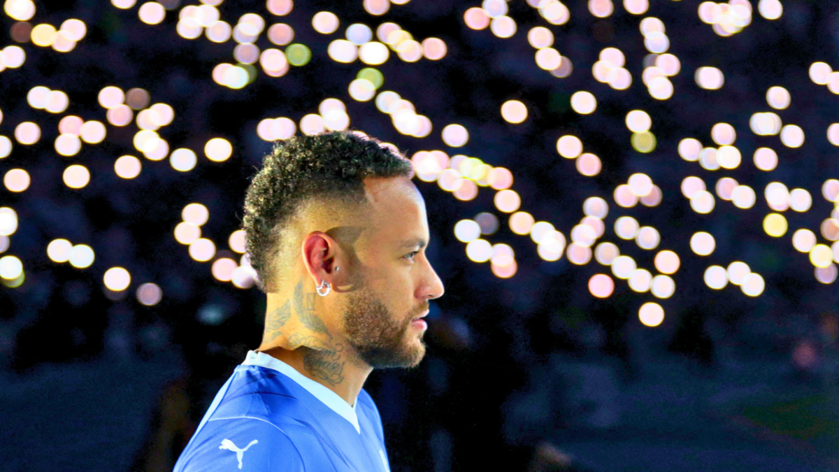 بالصور.. الهلال يقدم نيمار إلى جماهيره بعرضٍ مذهل