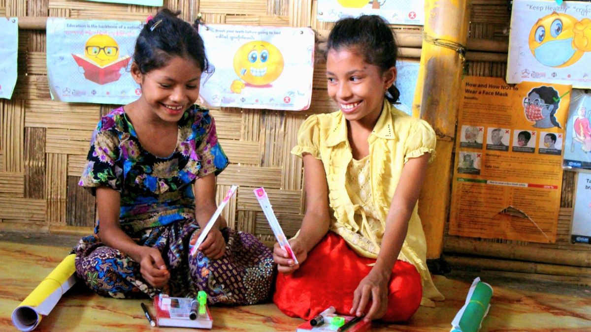 دعمت اليونيسف وشركاؤها حكومة بنغلاديش عندما أطلقت حملة تطعيم ضد الدفتيريا وغيره من الأمراض