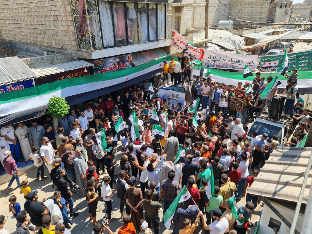 المتظاهرون ضد النظام السوري وغلاء المعيشة- أخبار الآن