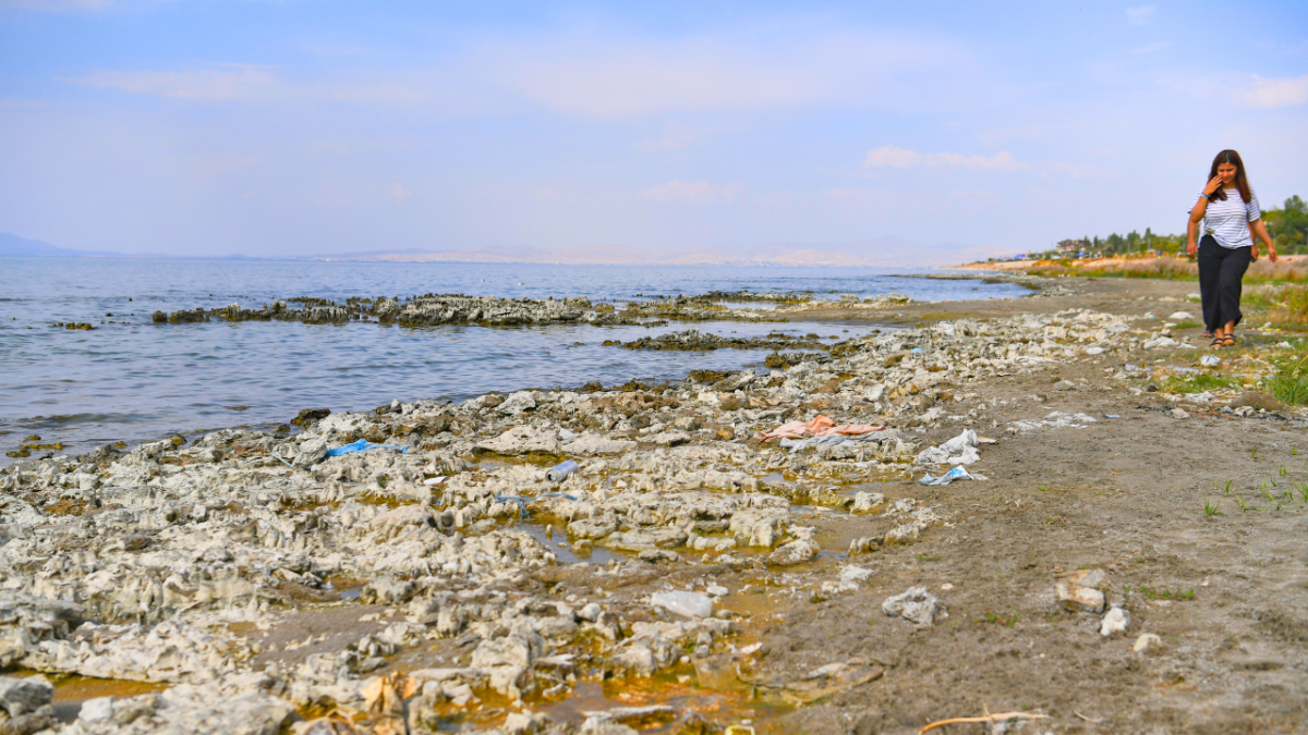 الجفاف يقضي ببطء على أكبر بحيرة في تركيا.. ما القصة؟ 1 الجفاف يقضي ببطء على أكبر بحيرة في تركيا.. ما القصة؟