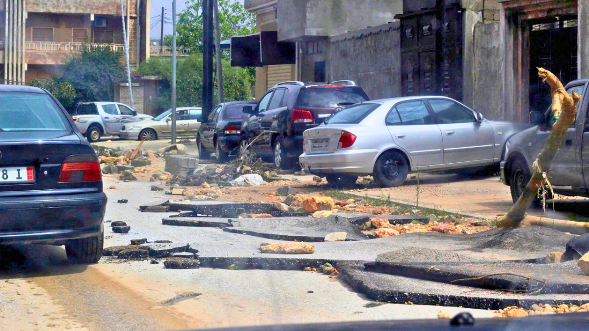 بالصور | كيف غيرت السيول والفيضانات ملامح المدُن في ليبيا؟ 1 بالصور | كيف غيرت السيول والفيضانات ملامح المدُن في ليبيا؟