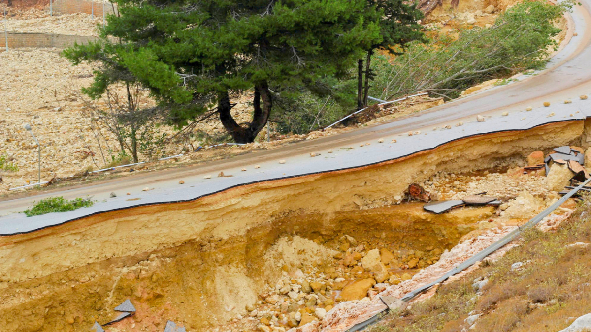 بالصور | كيف غيرت السيول والفيضانات ملامح المدُن في ليبيا؟ 4 بالصور | كيف غيرت السيول والفيضانات ملامح المدُن في ليبيا؟