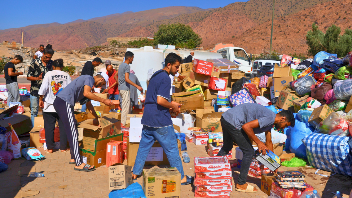 بعد مرور 5 أيام على زلزال المغرب.. كيف يقود الشباب جهود الإغاثة بعد الفاجعة؟ 1 بعد مرور 5 أيام على زلزال المغرب.. كيف يقود الشباب جهود الإغاثة بعد الفاجعة؟