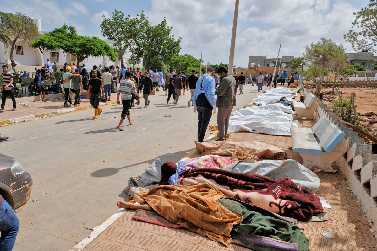 ضحايا درنة ما زالوا في قاع البحر والمسؤولون يتقاذفون الاتهامات