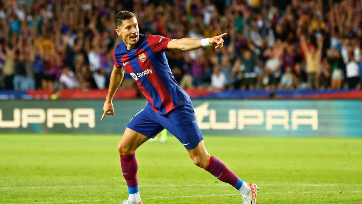 بالصور.. برشلونة يقلب الطاولة على سليتا فيغو في مباراة جنونية